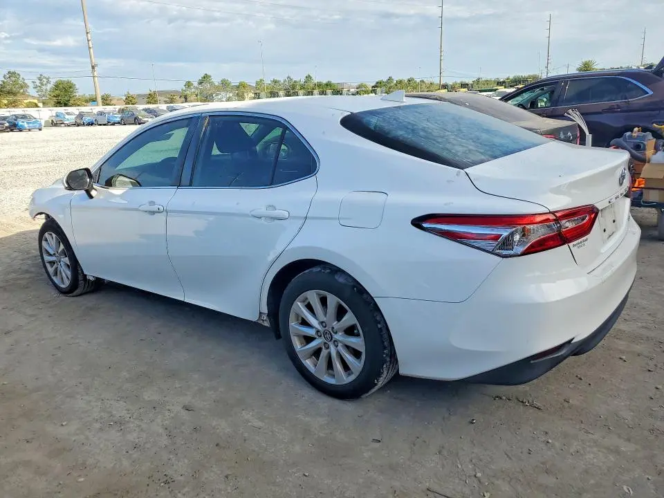 2020 TOYOTA CAMRY LE  