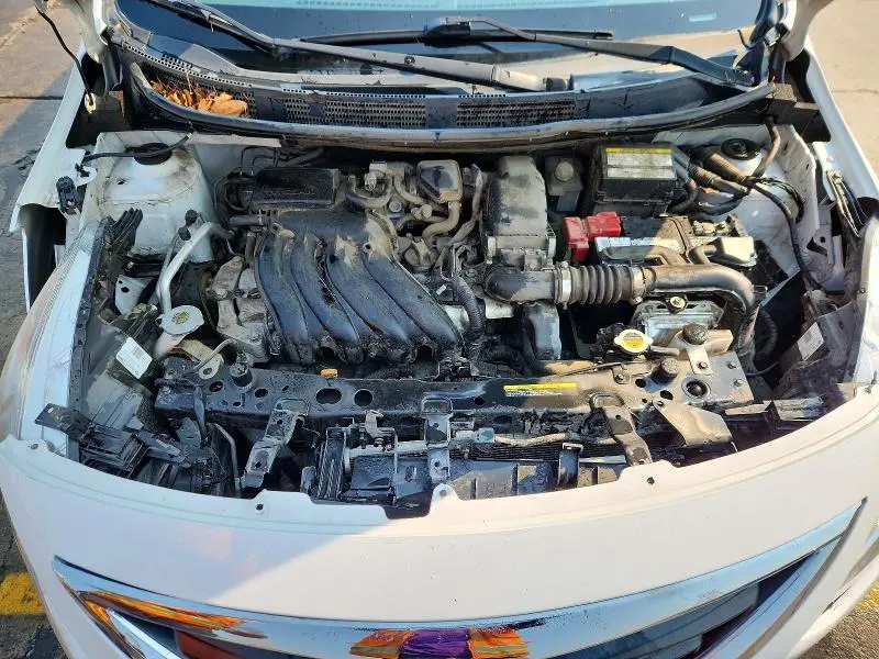 2019 NISSAN VERSA SV  