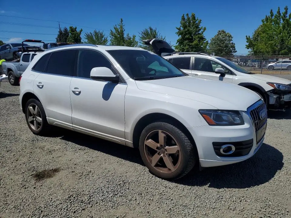 2011 AUDI Q5 PREMIUM PLUS  