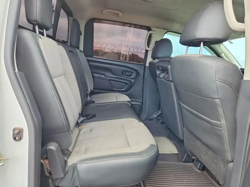 2018 NISSAN TITAN S  