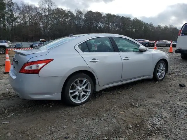 2011 NISSAN MAXIMA S  