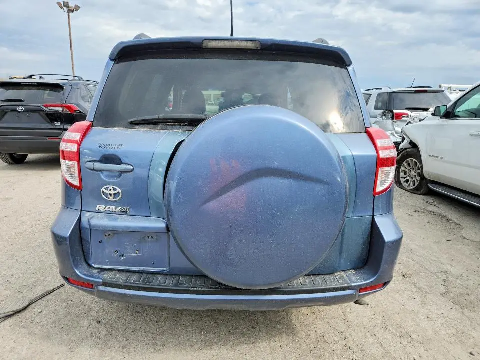 2011 TOYOTA RAV4 BASE  