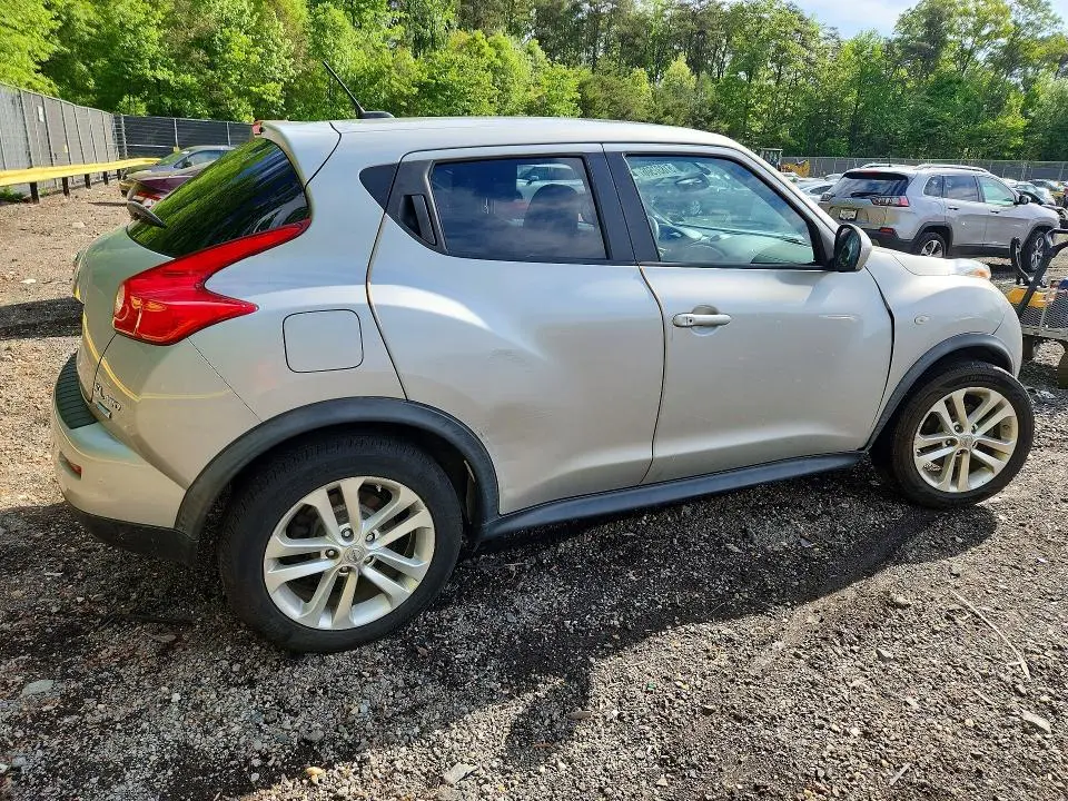 2013 NISSAN JUKE S  