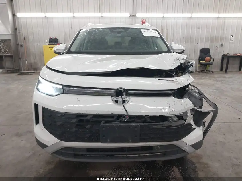 2025 VOLKSWAGEN TIGUAN 2.0T SE