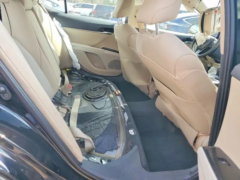 2019 TOYOTA CAMRY LE  