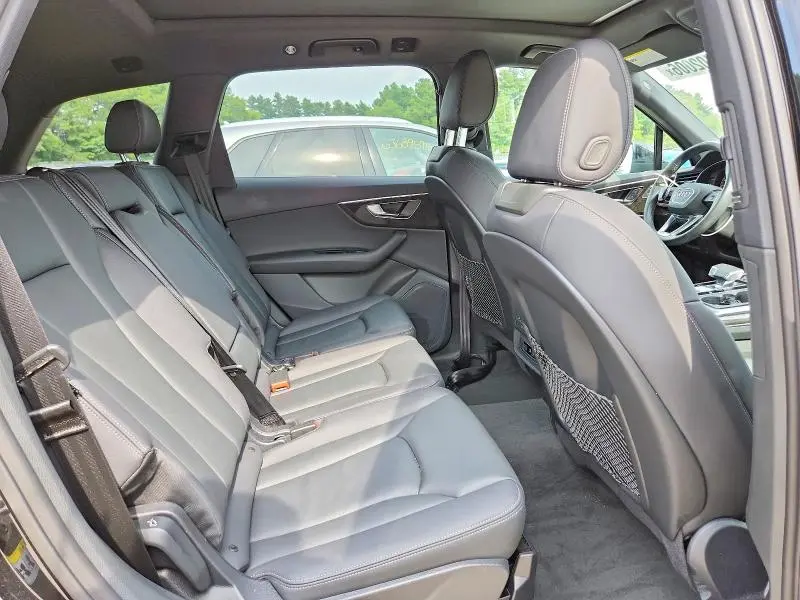 2025 AUDI Q7 PREMIUM  