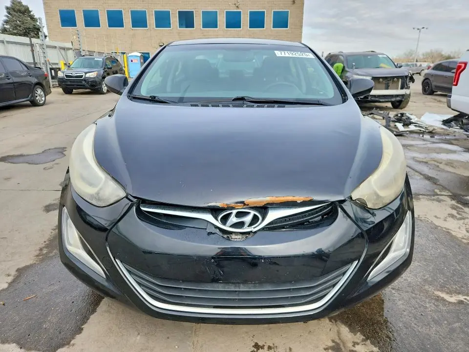 2014 HYUNDAI ELANTRA SE  