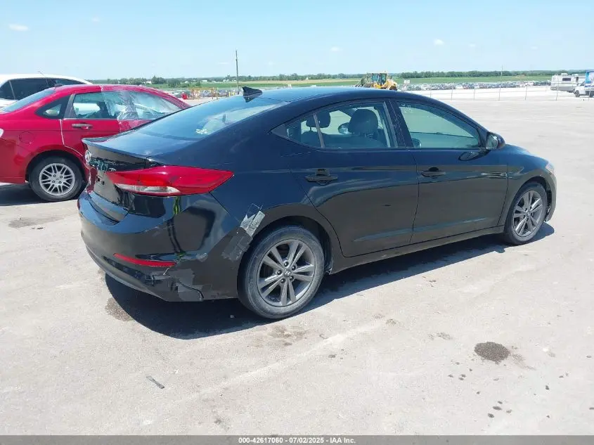 2017 HYUNDAI ELANTRA SE