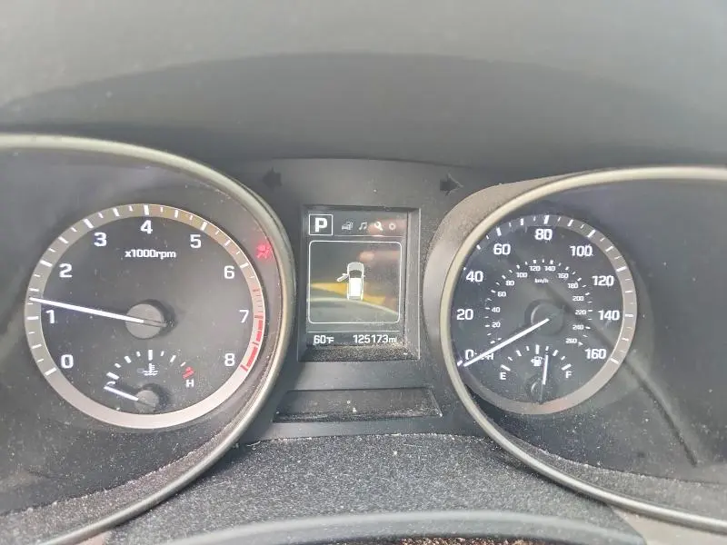 2018 HYUNDAI SANTA FE SE  