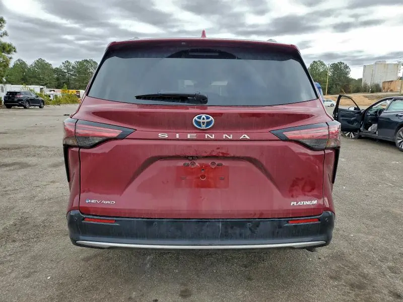 2025 TOYOTA SIENNA LIMITED  