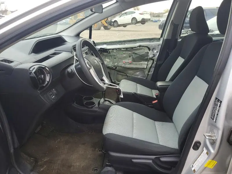 2016 TOYOTA PRIUS C TWO  