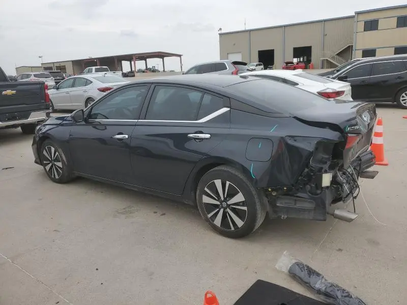 2022 NISSAN ALTIMA SV  