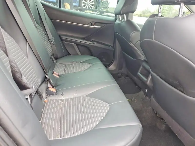 2020 TOYOTA CAMRY SE NIGHTSHADE  