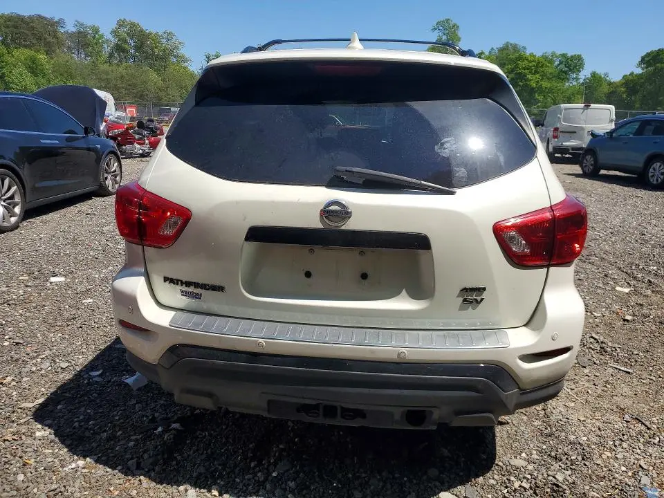 2020 NISSAN PATHFINDER SV  