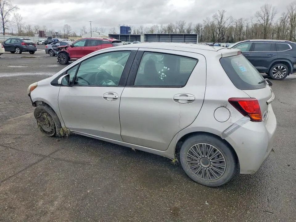 2015 TOYOTA YARIS 5-DOOR L  