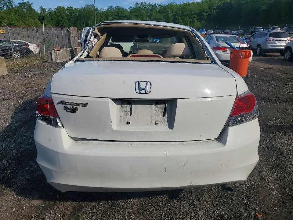 2010 HONDA ACCORD LX  
