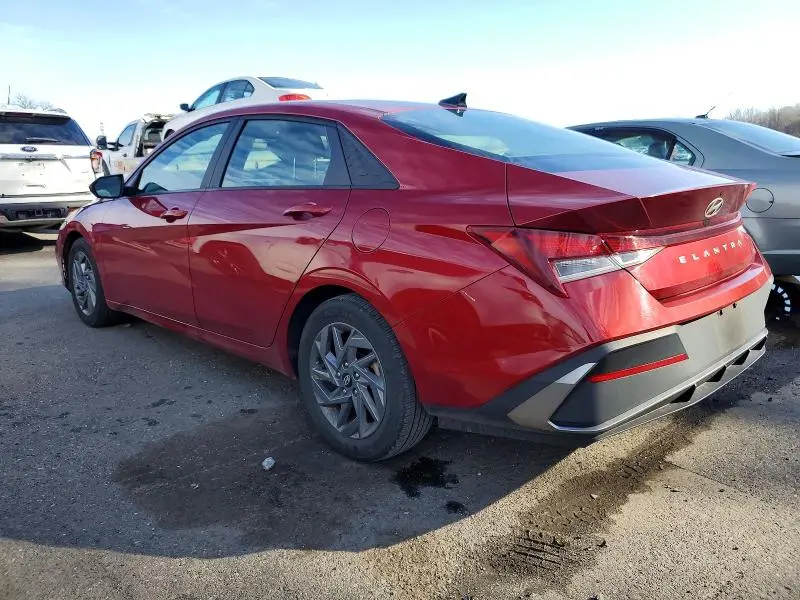 2024 HYUNDAI ELANTRA SEL  
