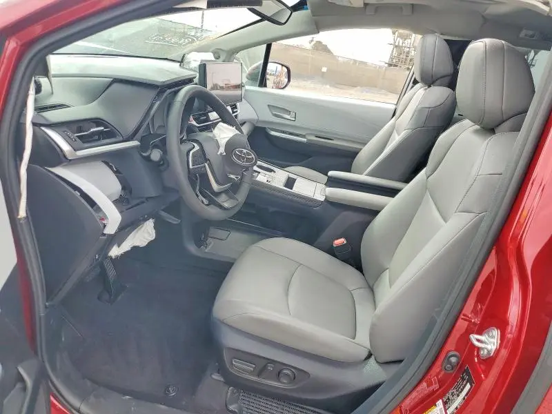 2026 TOYOTA SIENNA XLE 8-PASSENGER  