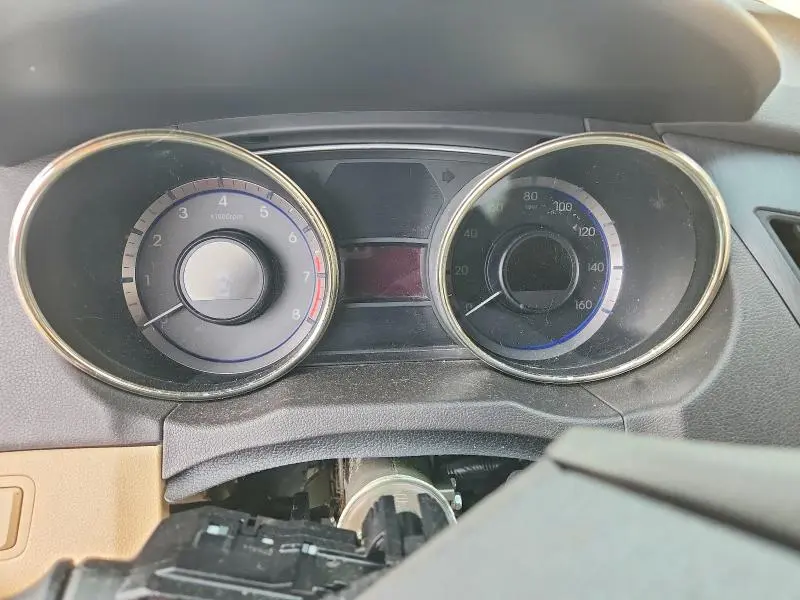 2011 HYUNDAI SONATA GLS  