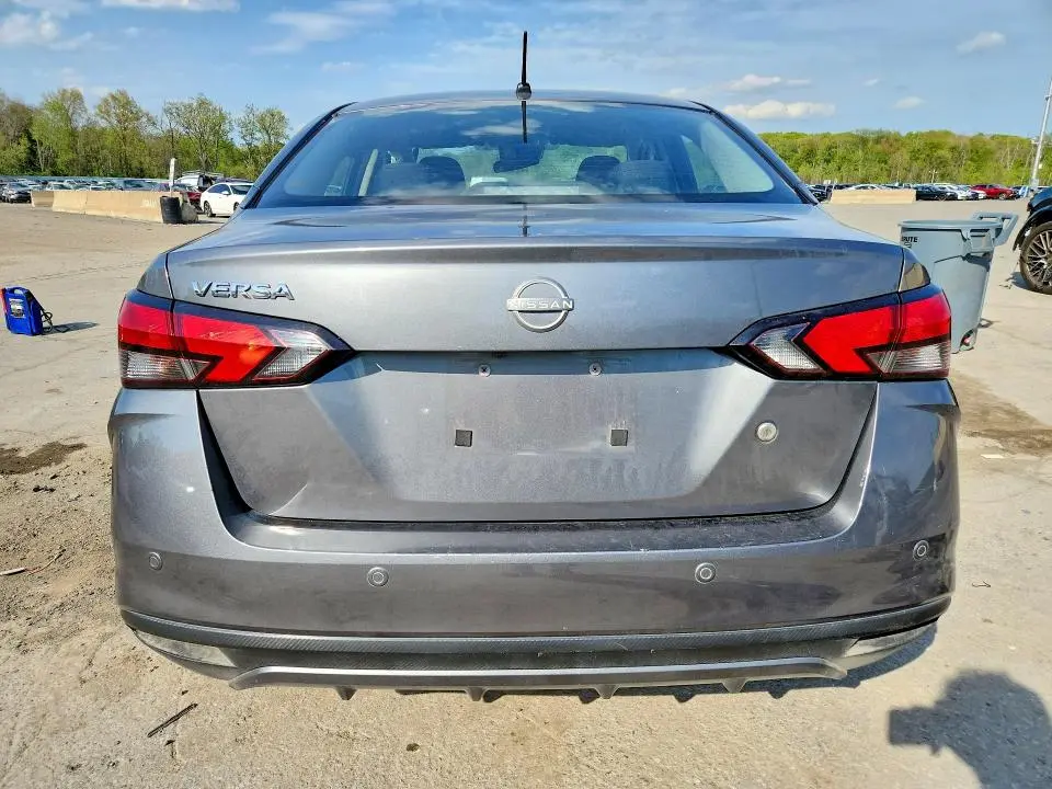 2024 NISSAN VERSA S  