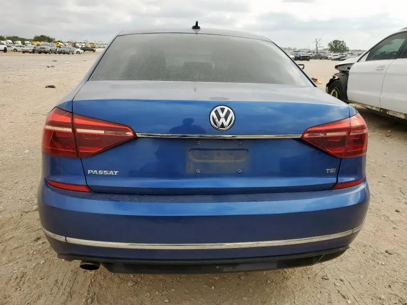 2017 VOLKSWAGEN PASSAT R-LINE  