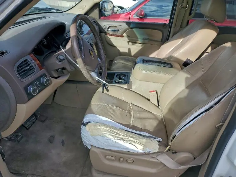 2011 CHEVROLET TAHOE K1500 LT  