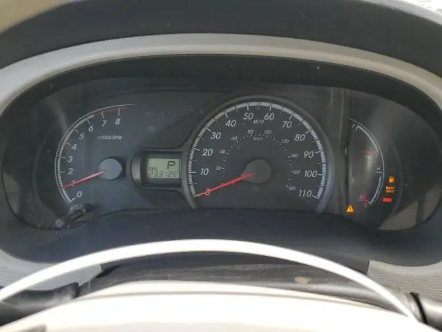 2011 TOYOTA SIENNA LE  