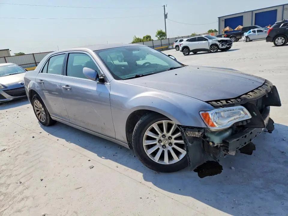2013 CHRYSLER 300   