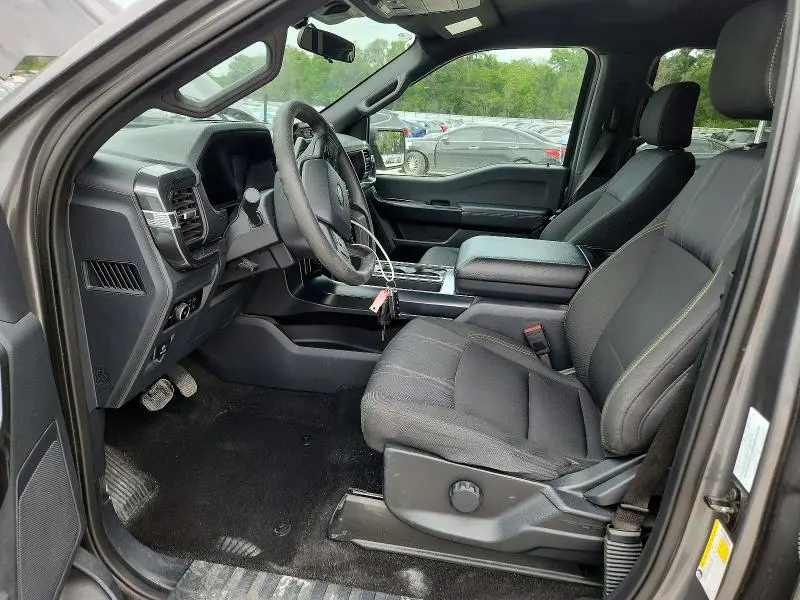 2024 FORD F150 STX  