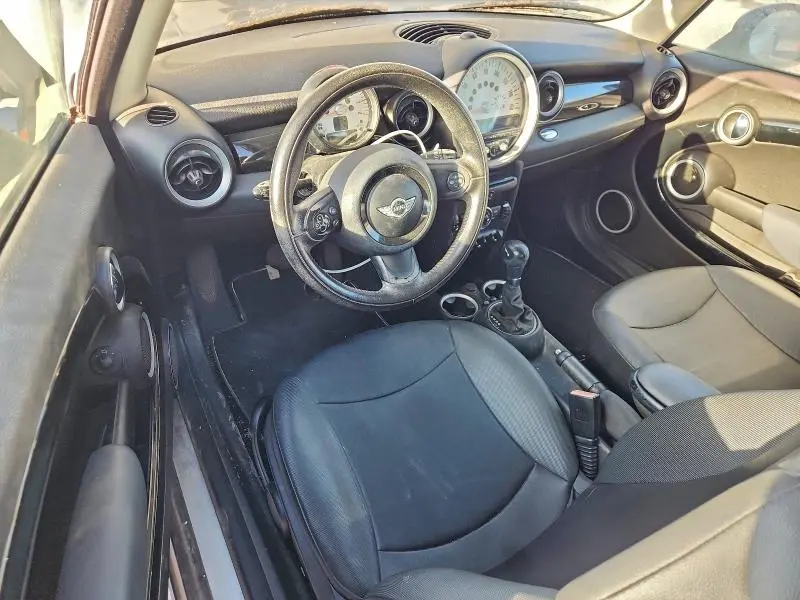 2012 MINI COOPER   