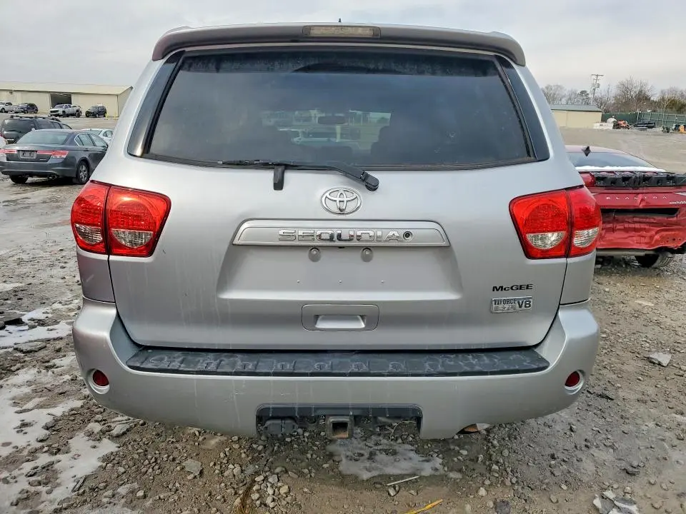 2014 TOYOTA SEQUOIA SR5  