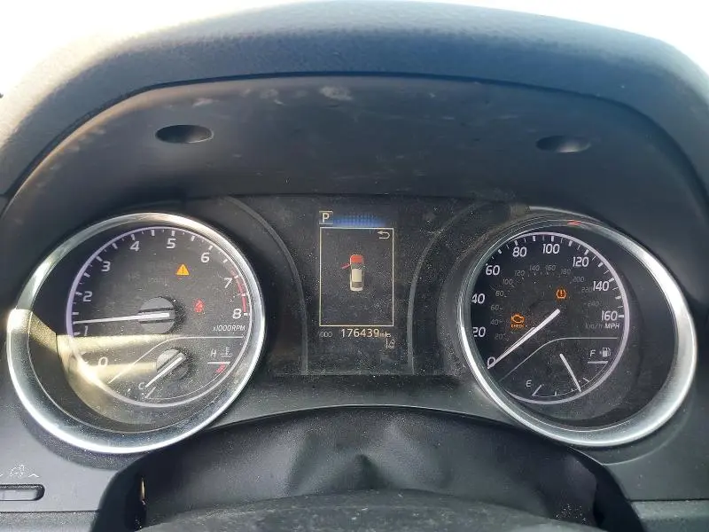 2019 TOYOTA CAMRY LE  