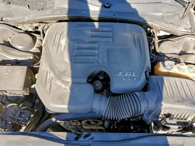 2012 DODGE CHARGER SE  