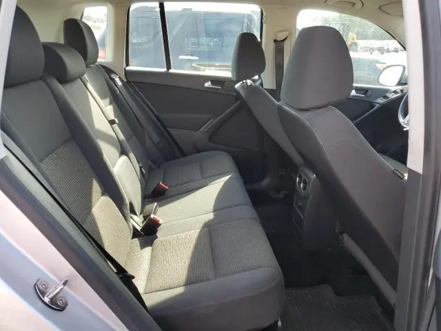 2017 VOLKSWAGEN TIGUAN S