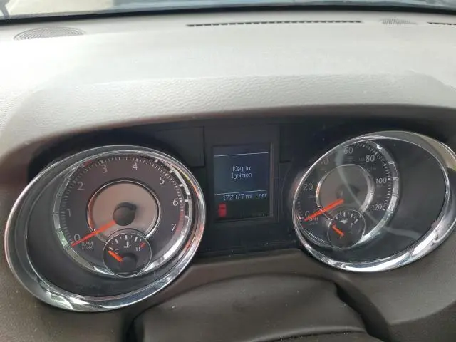 2011 CHRYSLER TOWN & COUNTRY TOURING L  
