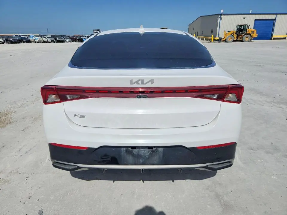 2022 KIA K5 LXS  