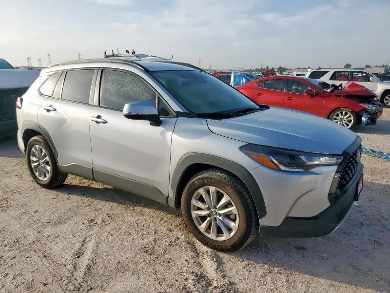 2023 TOYOTA COROLLA CROSS LE  