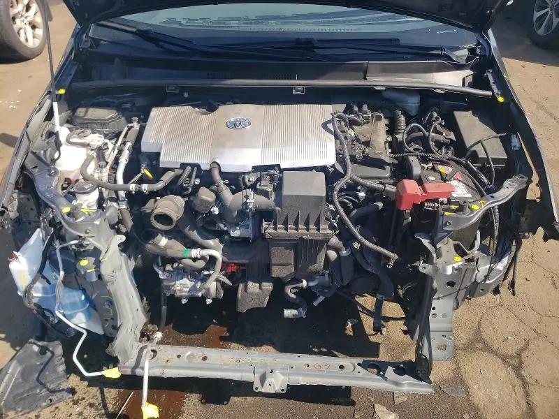2021 TOYOTA PRIUS LE  