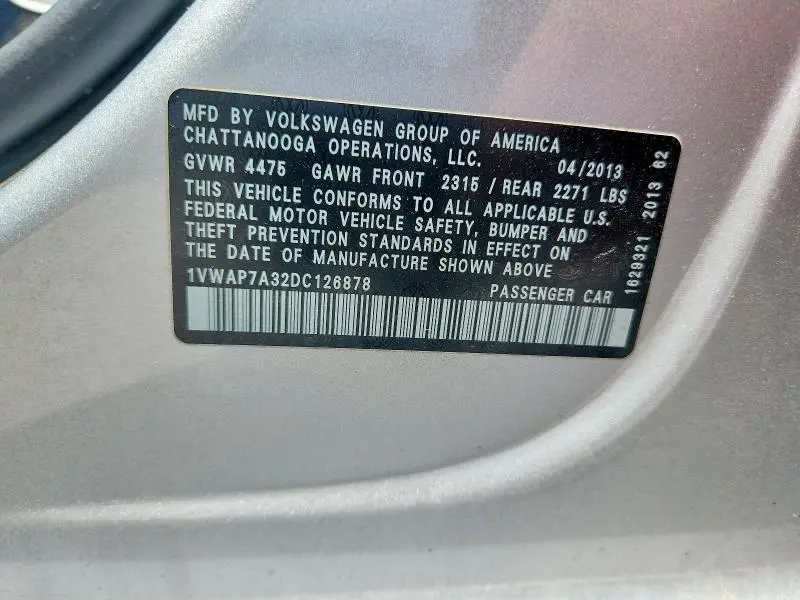 2013 VOLKSWAGEN PASSAT S  