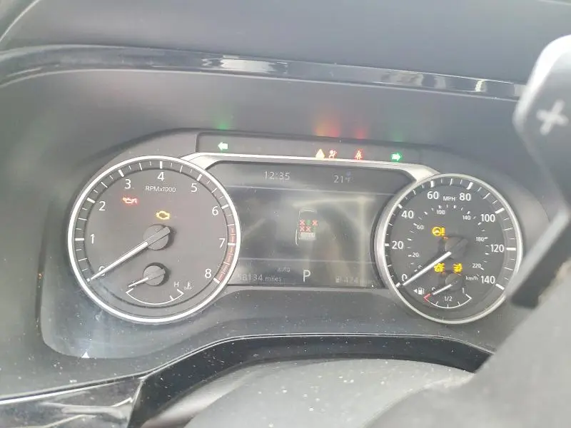2022 NISSAN PATHFINDER SL  