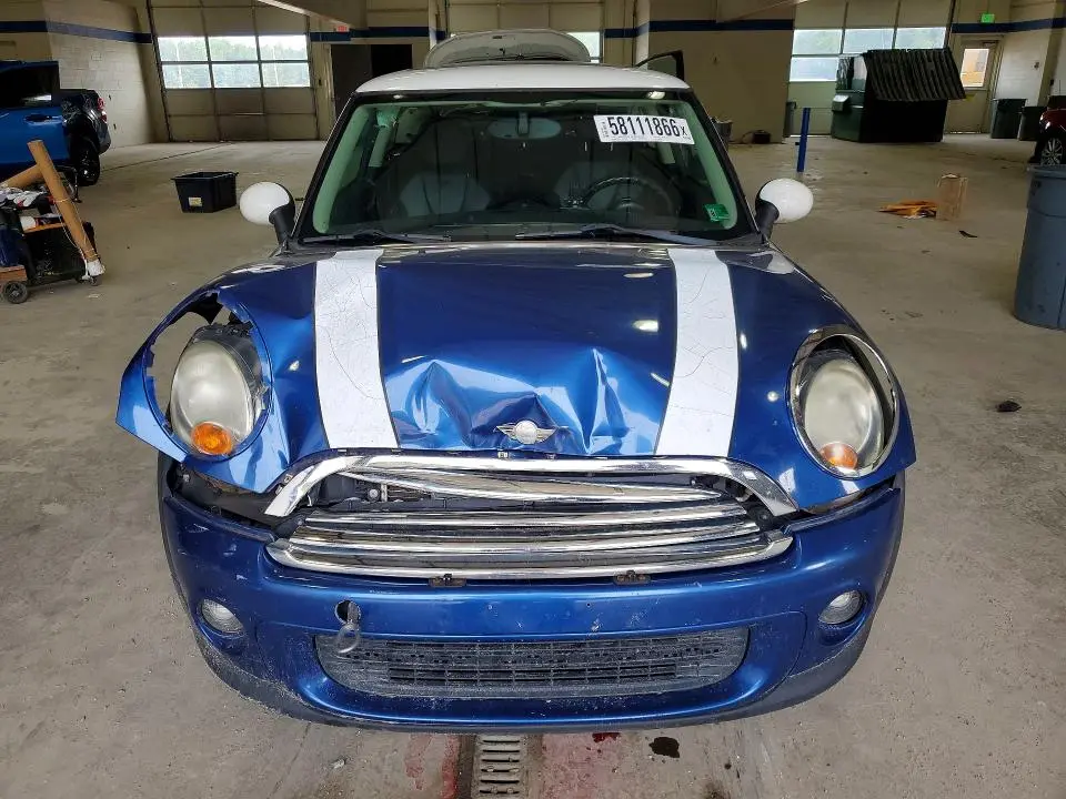 2012 MINI COOPER   