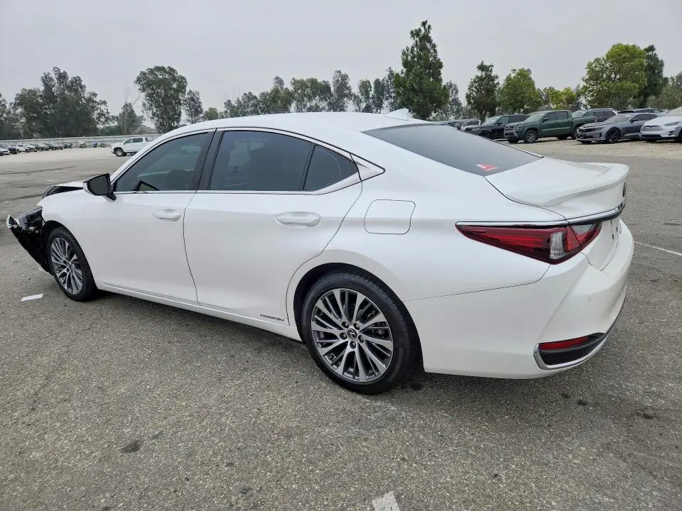 2021 LEXUS ES 300H  