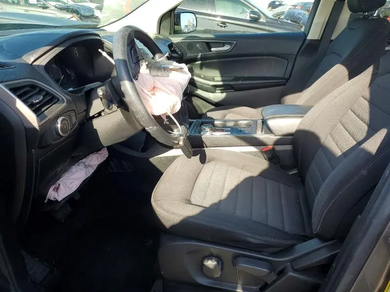 2022 FORD EDGE SE  