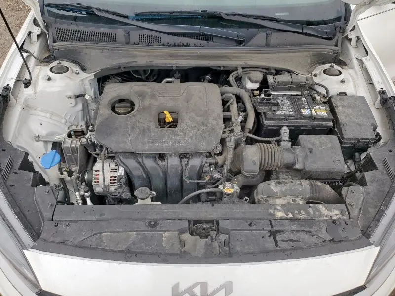 2023 KIA FORTE LX  