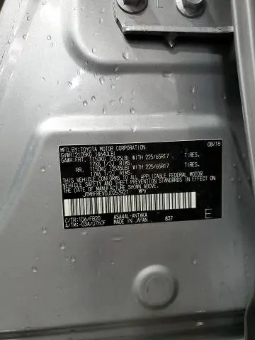 2018 TOYOTA RAV4 LE  