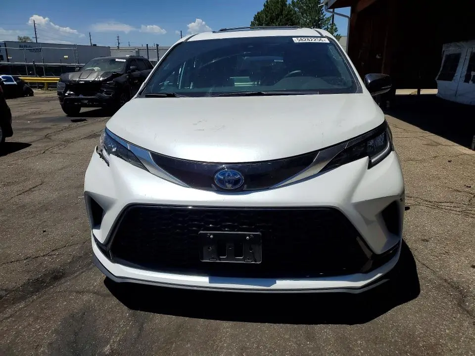2023 TOYOTA SIENNA 25TH ANNIVERSARY EDITION  
