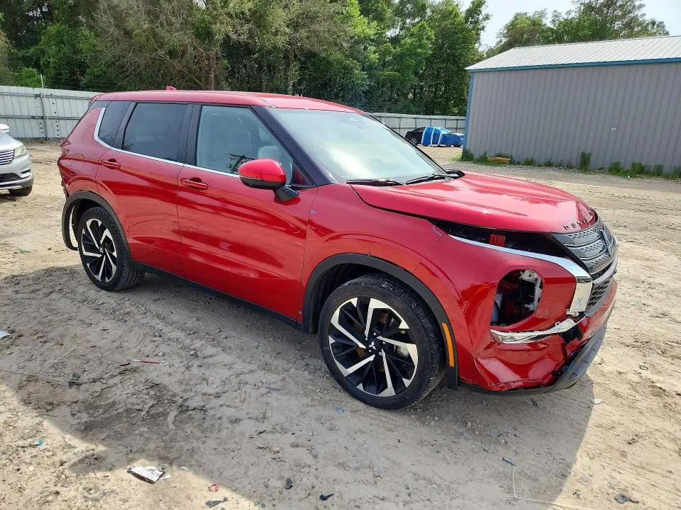 2022 MITSUBISHI OUTLANDER SE  
