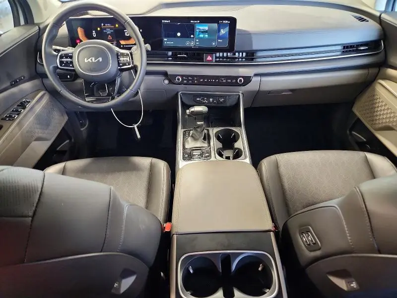 2025 KIA CARNIVAL EX  
