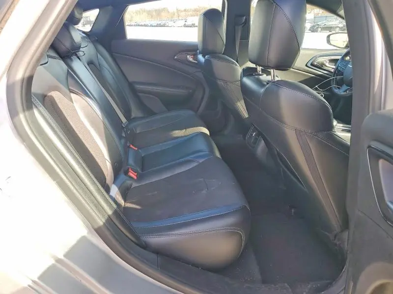 2015 CHRYSLER 200 S  