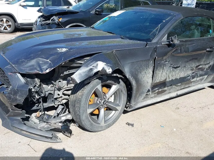 2015 FORD MUSTANG V6